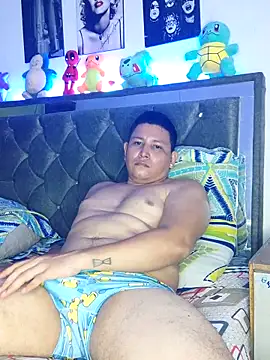 Snapshot of Jeronimo_08 chatting on 10-15-25, 11:57 Jeronimo 08 online show from 10-15-25, 11:57