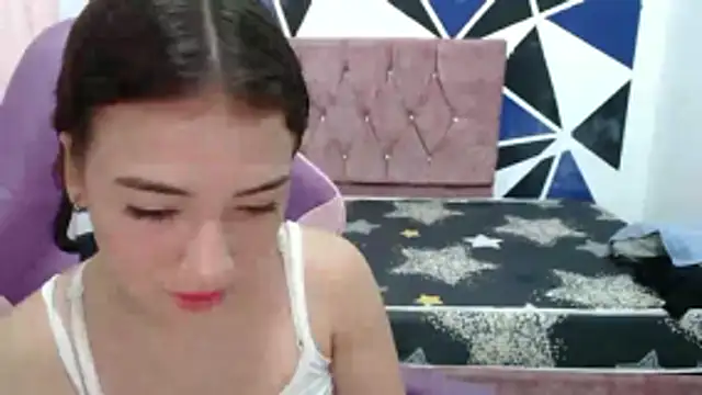 scarleth18 online show from 10-31-25, 02:41