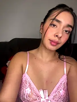 MiaSofia   online show from 12-19-25, 05:00