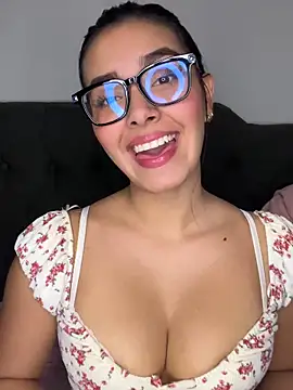 MiaSofia   online show from 11-15-25, 04:05