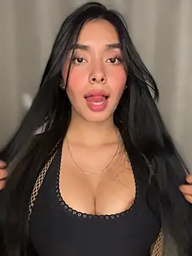 MiaSofia   online show from 01-10-26, 02:40