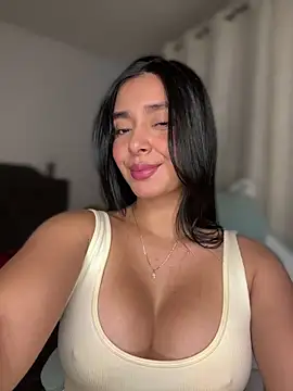 MiaSofia   online show from 04-24-26, 04:14