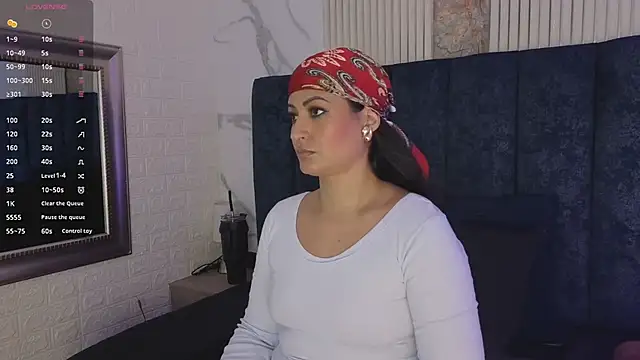 MarScarlett online show from 04-05-26, 01:29