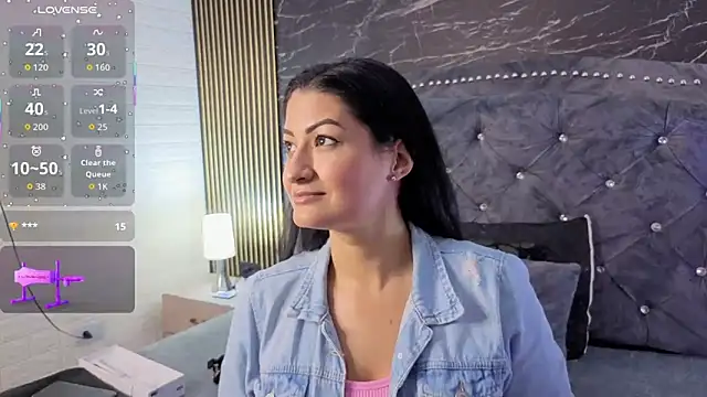 MarScarlett online show from 12-22-25, 03:17