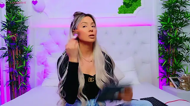 AriannaSins online show from 11-05-25, 02:31