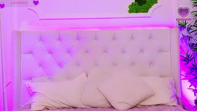 AriannaSins online show from 04-22-26, 02:13