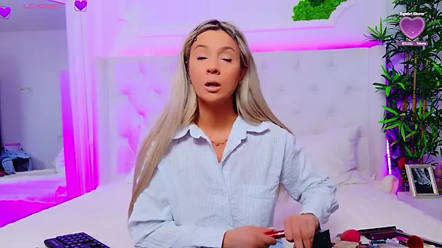 AriannaSins online show from 03-10-26, 01:37