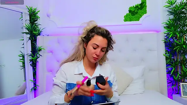 AriannaSins online show from 11-14-25, 01:37