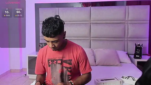 SweetAndSinful online show from 11-04-25, 03:21