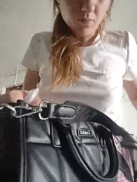 SandyCassie online show from 06-10-26, 07:42
