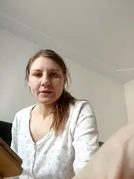 SandyCassie online show from 03-24-26, 07:30