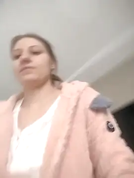 SandyCassie online show from 11-21-25, 08:13