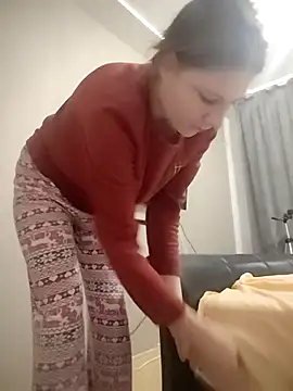 SandyCassie online show from 11-14-25, 05:44