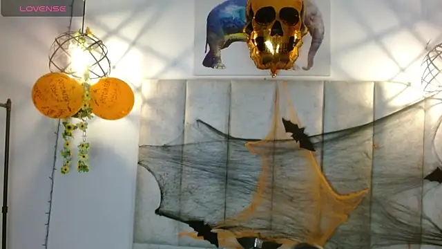 antonella rosecs online show from 10-24-25, 04:11