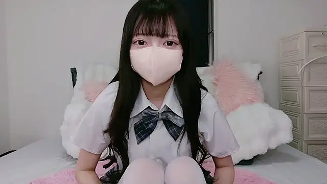Snapshot of Mirai_oO16Oo chatting on 10-17-25, 10:50 Mirai oO16Oo online show from 10-17-25, 10:50