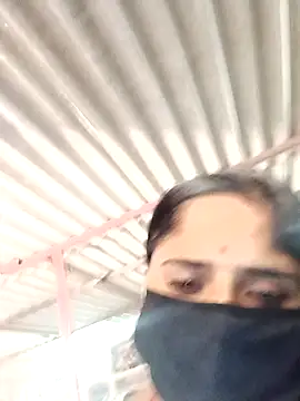 Snapshot of Rajni_chauhan chatting on 06-04-26, 06:51 Rajni chauhan online show from 06-04-26, 06:51