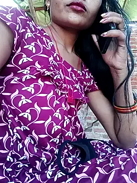 Snapshot of Rajni_chauhan chatting on 05-30-26, 06:09 Rajni chauhan online show from 05-30-26, 06:09