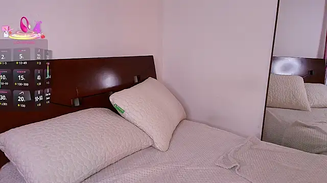 TammyCutee online show from 04-14-26, 01:54