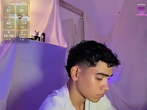 Yamilk101 online show from 12-18-25, 02:05