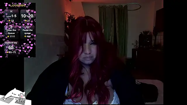 FullSizeQueen online show from 10-18-25, 11:51