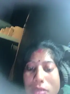 Snapshot of Ragni_bhargav chatting on 04-20-26, 06:31 Ragni bhargav online show from 04-20-26, 06:31