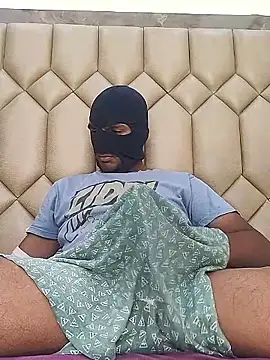 Mysterious Prince online show from 12-04-25, 06:01