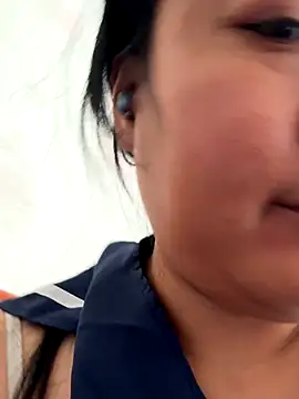 Snapshot of aini-maili chatting on 10-16-25, 03:59 aini-maili online show from 10-16-25, 03:59