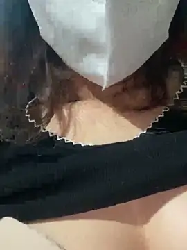 Snapshot of Michan68 chatting on 02-26-26, 05:18 Michan68 online show from 02-26-26, 05:18