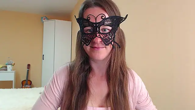 Snapshot of RebeccaSwan chatting on 06-14-26, 02:51 RebeccaSwan online show from 06-14-26, 02:51