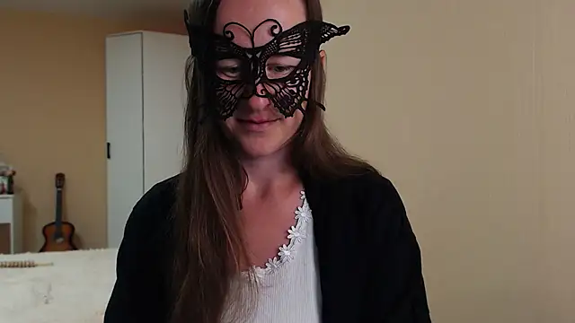 Snapshot of RebeccaSwan chatting on 07-16-26, 11:07 RebeccaSwan online show from 07-16-26, 11:07