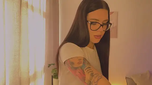 heymollyshy online show from 10-22-25, 10:36