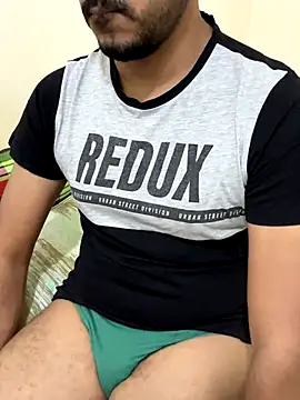 Handsome8677 online show from 11-05-25, 12:41