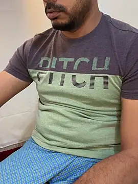 Handsome8677 online show from 04-23-26, 11:27