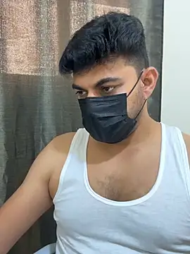 Handsome8677 online show from 06-03-26, 07:42
