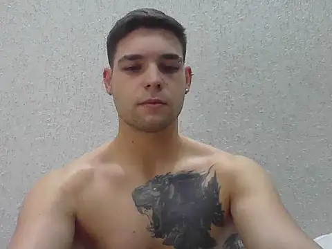 Snapshot of Zure-xxx chatting on 05-08-26, 12:03 Zure-xxx online show from 05-08-26, 12:03