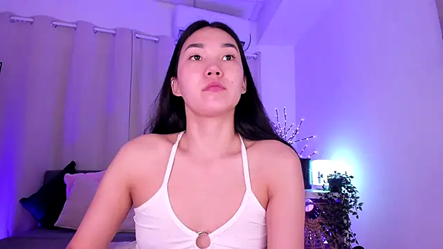 Snapshot of Divine_Madeleine chatting on 06-29-26, 06:09 Divine Madeleine online show from 06-29-26, 06:09