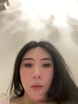 Snapshot of anqi6376 chatting on 06-18-26, 04:01 anqi6376 online show from 06-18-26, 04:01