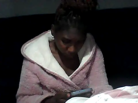 sexysmalldaily04 online show from 10-19-25, 08:22