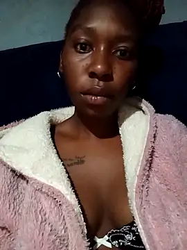 sexysmalldaily04 online show from 10-31-25, 12:07