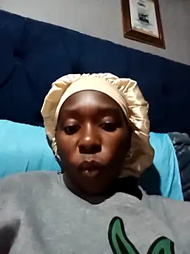 sexysmalldaily04 online show from 12-14-25, 01:17