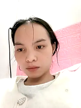 Snapshot of Hup_x chatting on 10-20-25, 04:07 Hup x online show from 10-20-25, 04:07