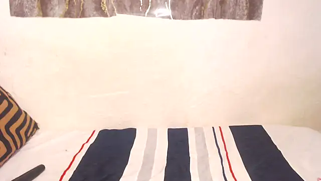 Snapshot of TallEbonyBabe chatting on 02-02-26, 04:44 TallEbonyBabe online show from 02-02-26, 04:44