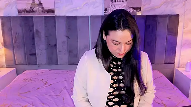 Elizabeth bennett 6 online show from 01-08-26, 10:54