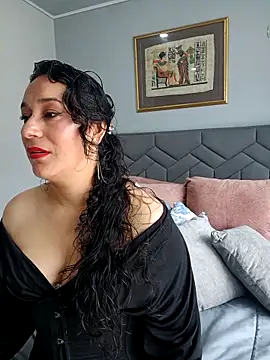 Elizabeth bennett 6 online show from 04-20-26, 03:24