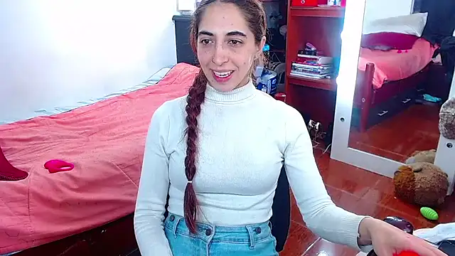 MariamGray1 online show from 07-22-26, 12:12