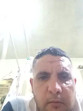Snapshot of Cogelonregio chatting on 05-17-26, 02:55 Cogelonregio online show from 05-17-26, 02:55