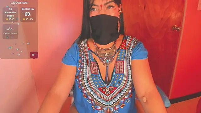 Iniya Parul online show from 11-19-25, 01:44