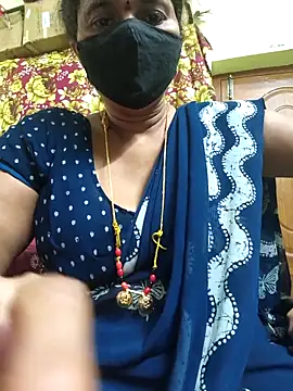 Snapshot of hot-telugu-queen chatting on 10-23-25, 08:24 hot-telugu-queen online show from 10-23-25, 08:24
