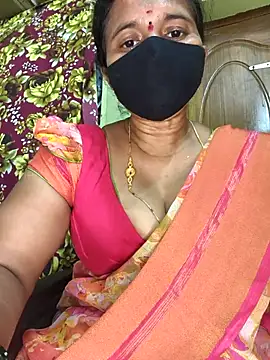 Snapshot of hot-telugu-queen chatting on 10-22-25, 07:19 hot-telugu-queen online show from 10-22-25, 07:19