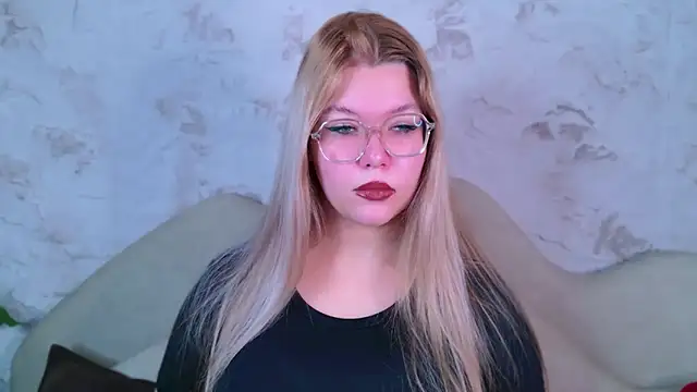 Snapshot of MonaKeli chatting on 10-29-25, 04:06 MonaKeli online show from 10-29-25, 04:06